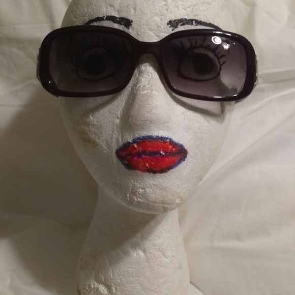 Fendi sunglasses - Picture 12 of 14